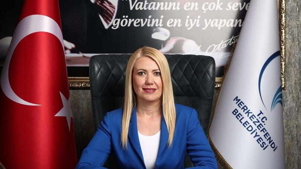 Merkezefendi Belediyesi soruşturmasında belediye başkanı ve eşi dahil 17 kişi adliyede