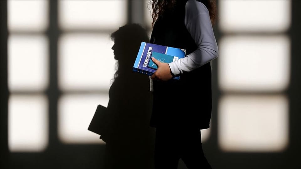 Bursu kesilen yüksek lisans öğrencisine KDK aracılığıyla geriye dönük ödeme