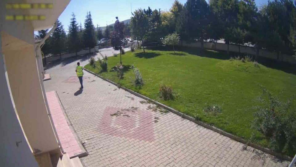 Kırşehir'de boğazına şeker kaçan sürücüye polis müdahalesi