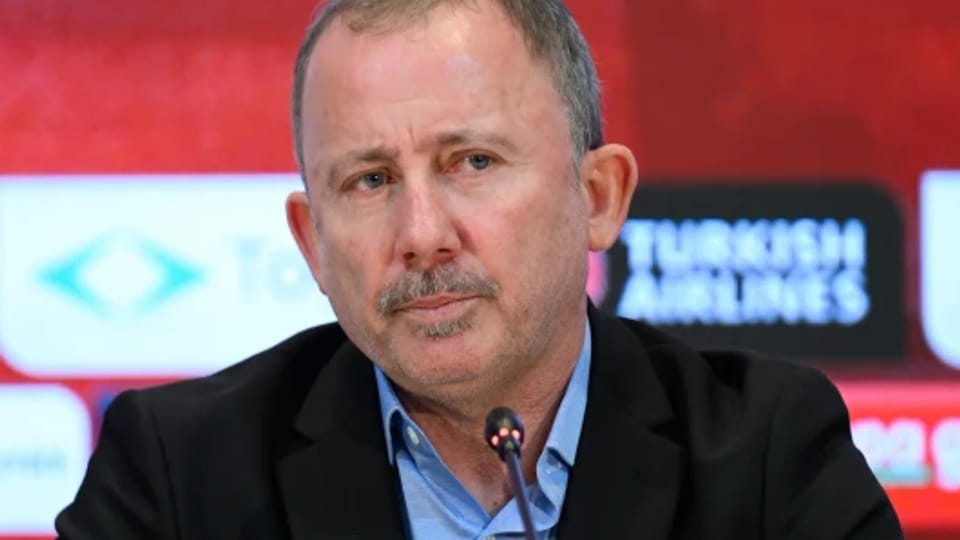Milli Takım'da telefon iddiasına TFF'den yalanlama: Sergen Yalçın gündemde