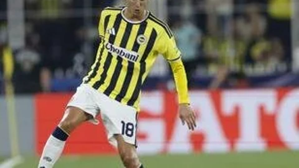 Mert Müldür takımla çalışmalara başladı, derbide forma şansı var