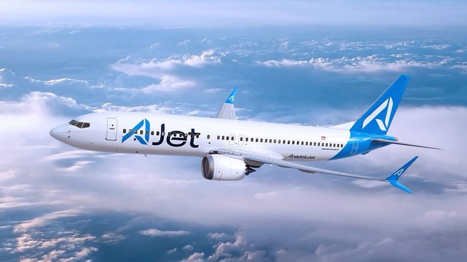 AJet'ten 1200 liraya uçak bileti