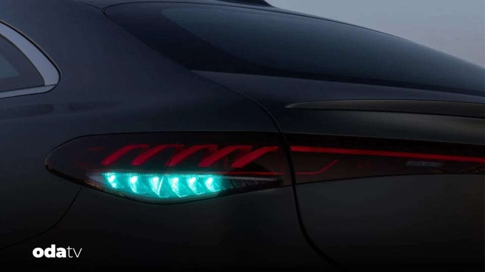 Araçlarda turkuaz ışık dönemi: Gözler Mercedes'te