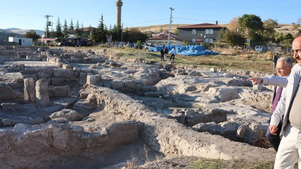 İncesu Örenşehir'de sürdürülen mozaik kazıları yeni bulgular verdi
